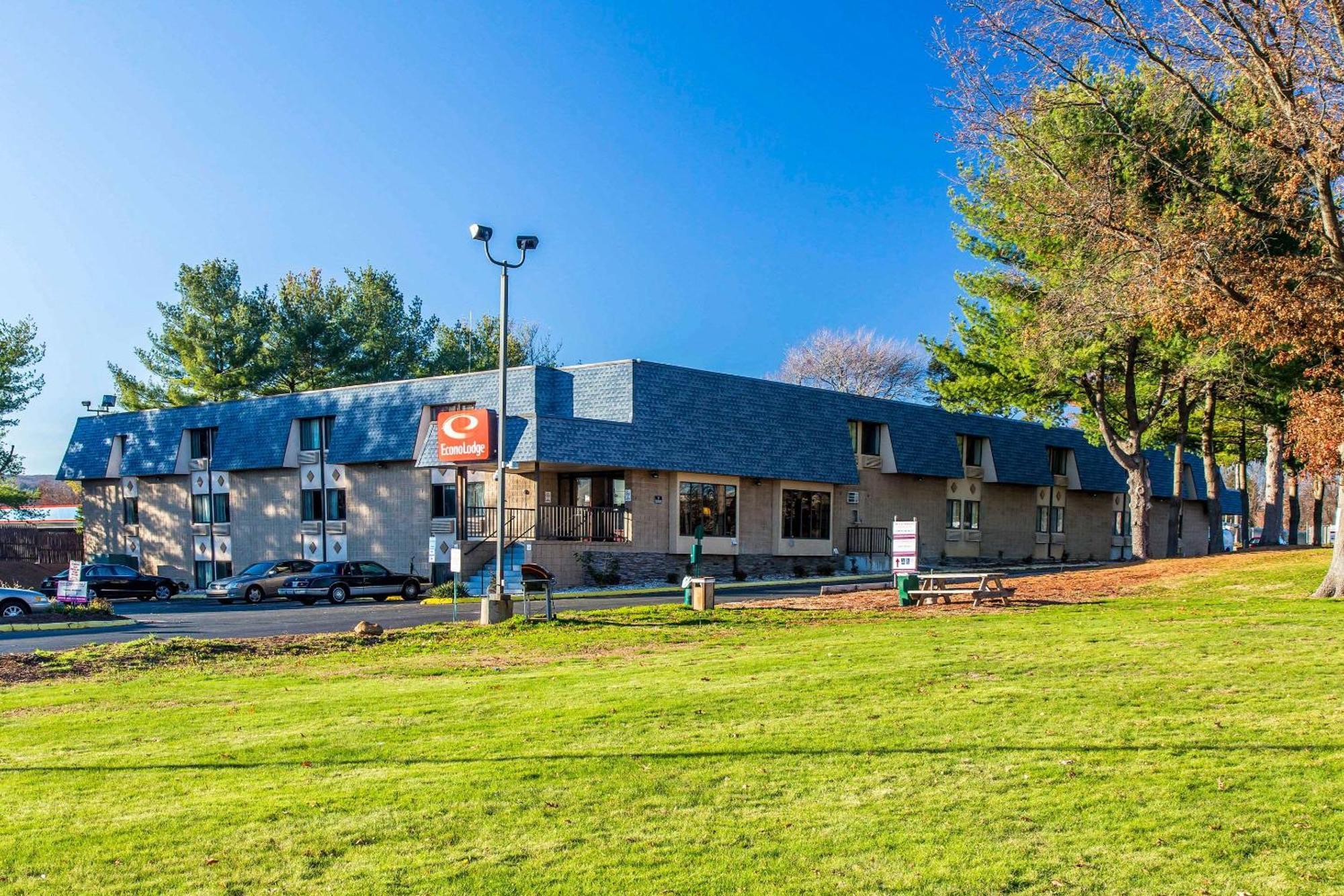 Econo Lodge Milldale - Southington Exterior foto
